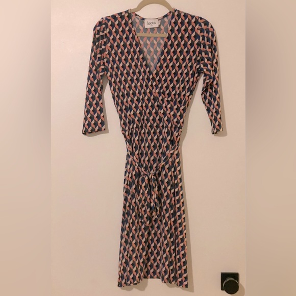 Leota Dresses & Skirts - Leota geometric wrap dress M